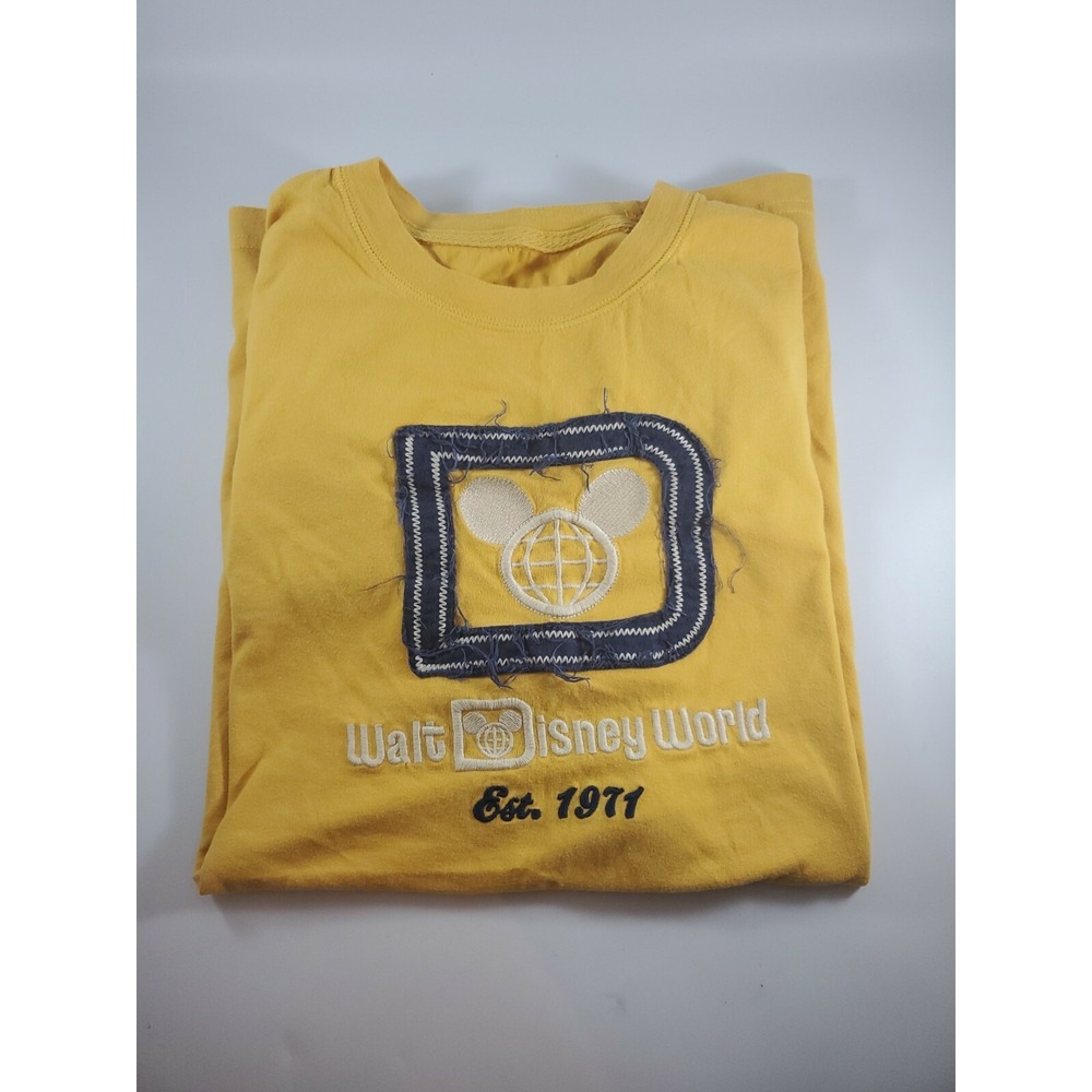 Walt Disney World Parks Yellow Mens Short Sleeve Shirt Sixe XL Distressed Design
